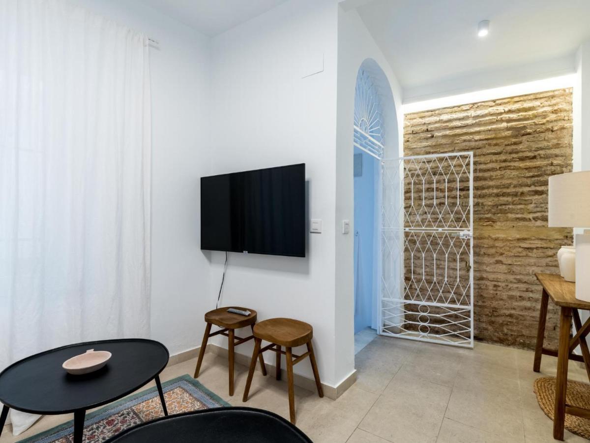 Unique Homes La Juderia Parking & Jacuzzi Sevilla Bagian luar foto