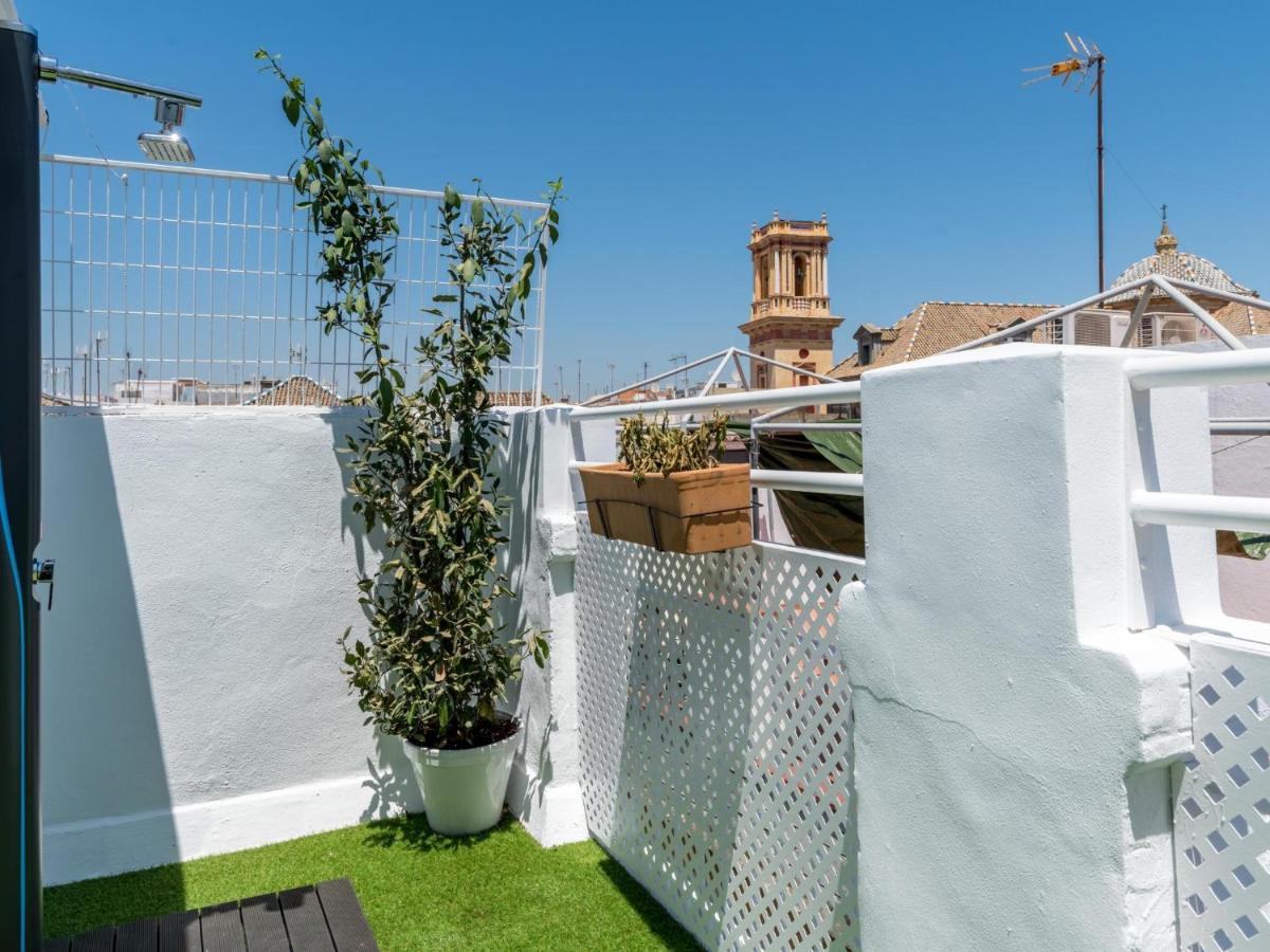 Unique Homes La Juderia Parking & Jacuzzi Sevilla Bagian luar foto