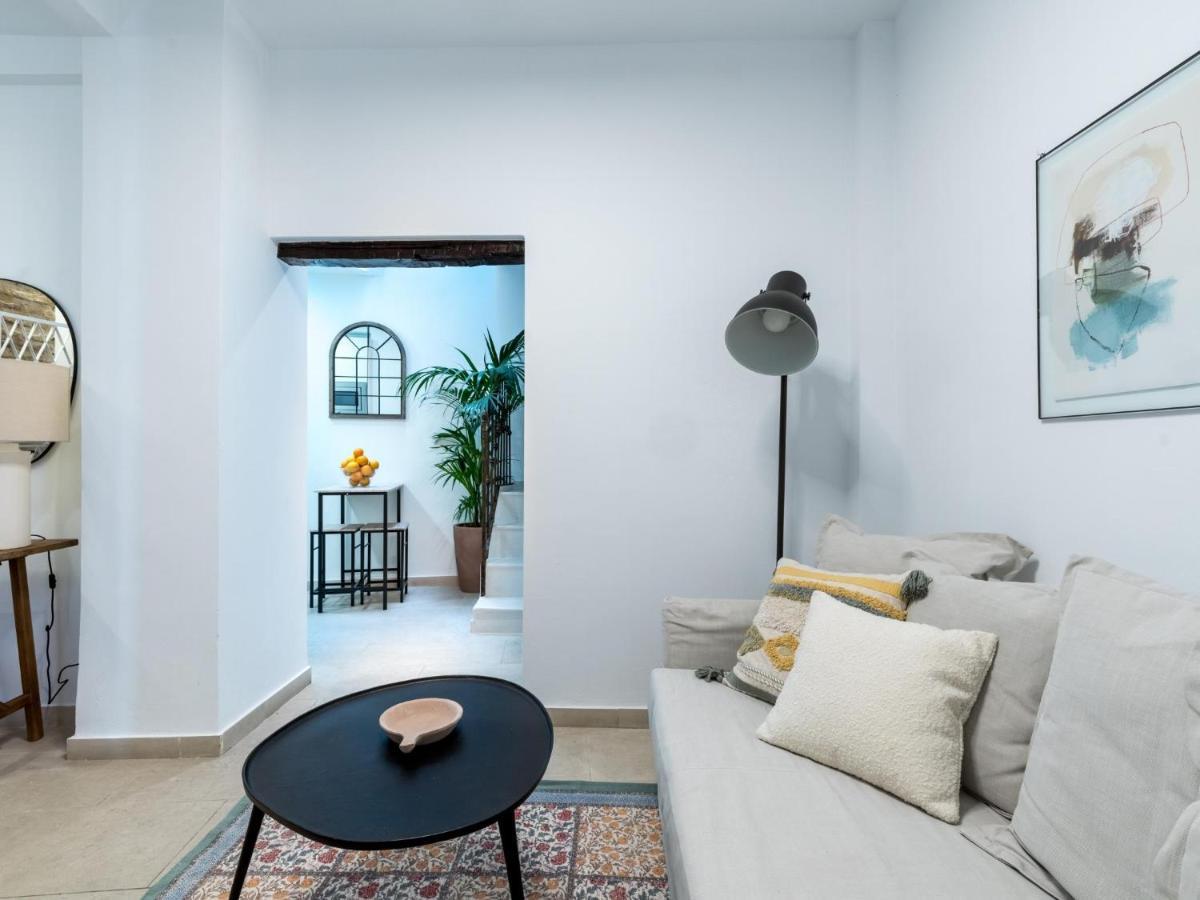 Unique Homes La Juderia Parking & Jacuzzi Sevilla Bagian luar foto