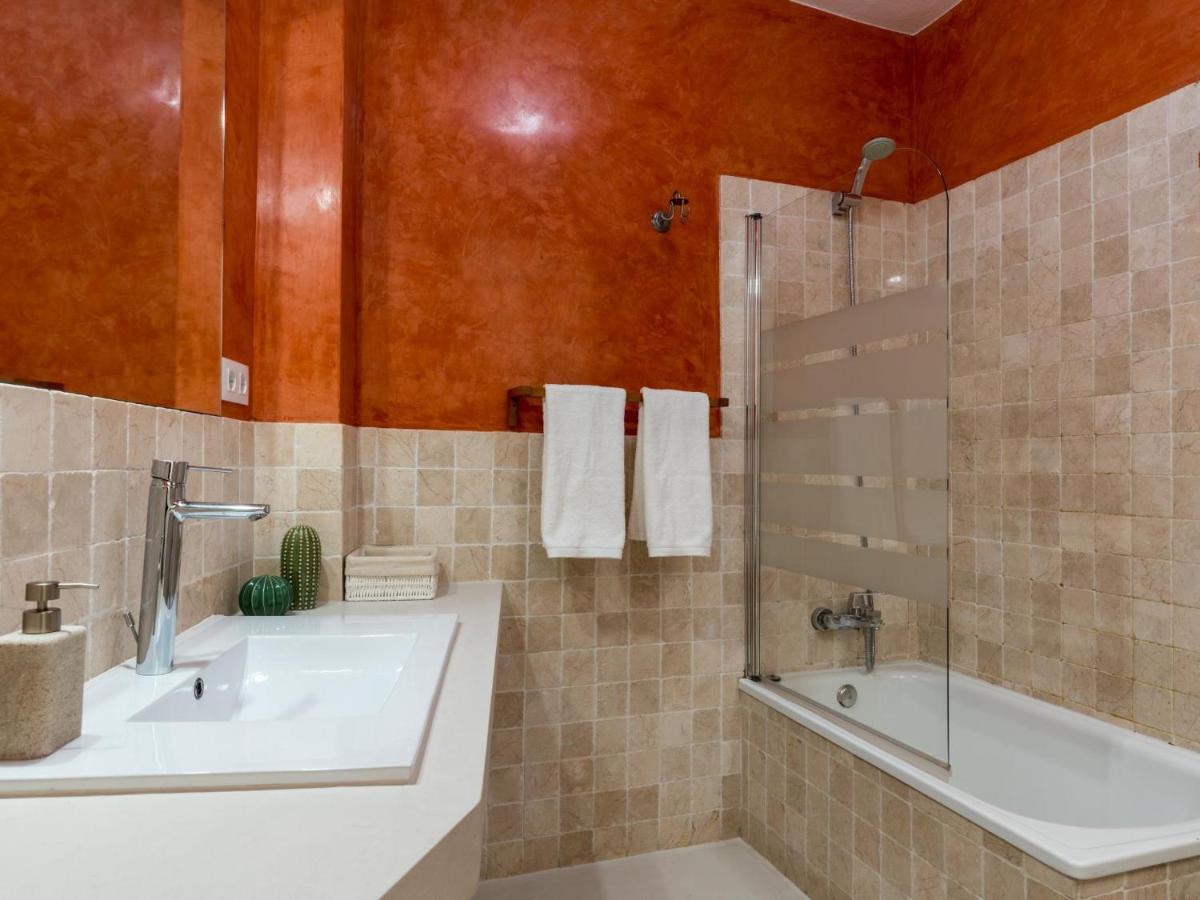 Unique Homes La Juderia Parking & Jacuzzi Sevilla Bagian luar foto